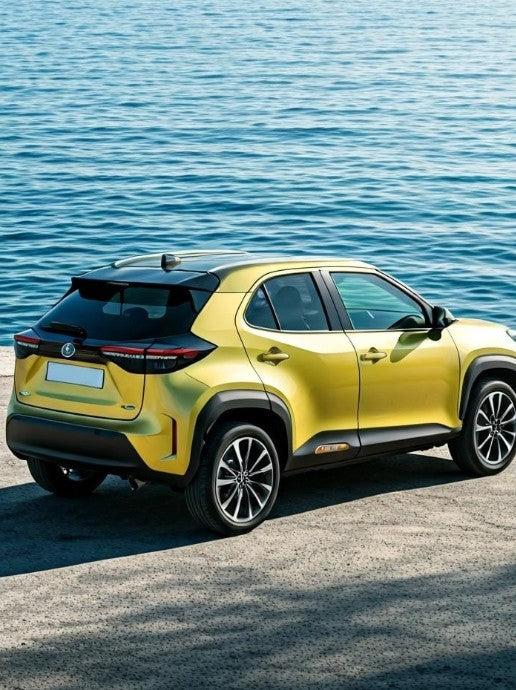 YARIS CROSS->TOYOTA